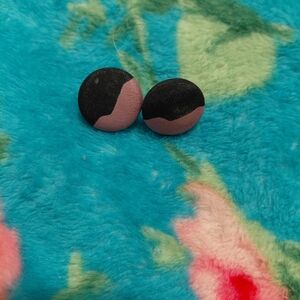 Elegant Black and Pink Stud Earrings